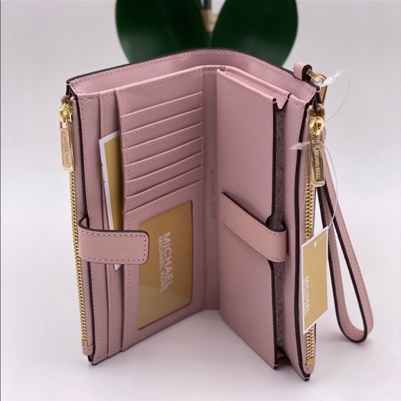 Michael Kors Wallet Wristlet
DoubleZip Pink - Picture 6 of 8